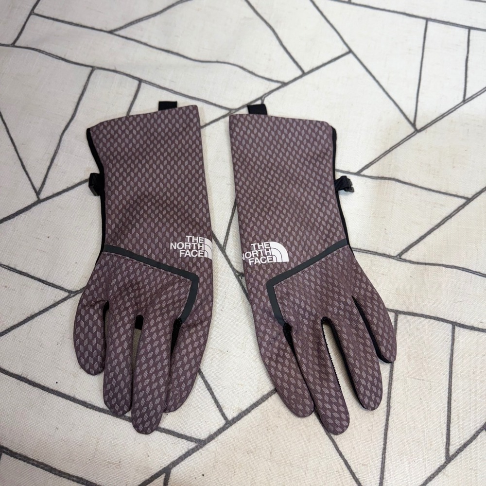 The North Face Gloves XS Purple Geometric Pattern Lightweight Activewear
